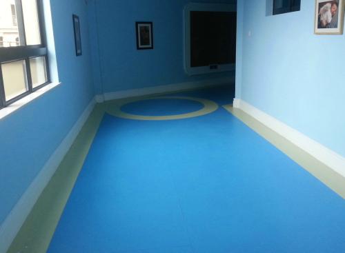 水性反光漆與油性漆有何區別