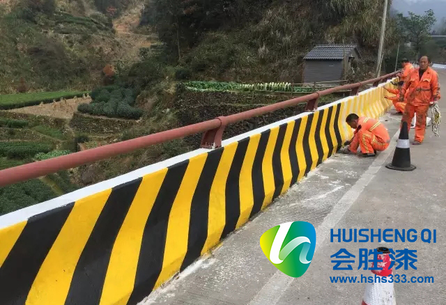 別讓涂刷陋習成為公路反光漆的質量屏障