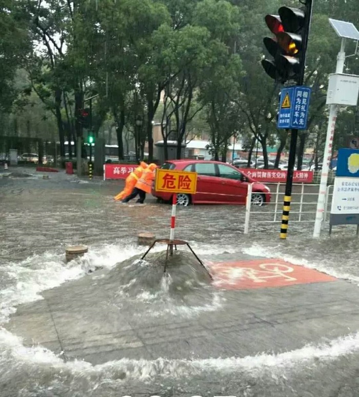 四川暴雨來襲，高亮反光漆如何應對？