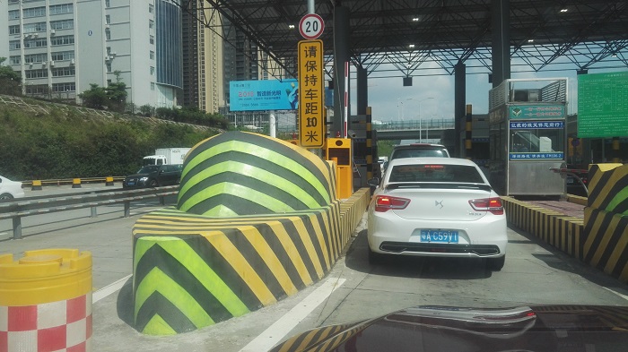 反光涂料除了黃黑，紅白這些顏色之外還有它！