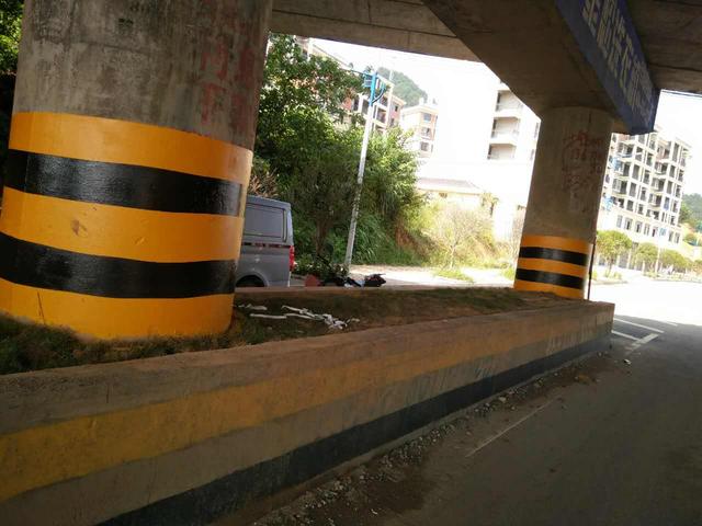 橋梁反光漆：讓你開車更加舒心，放心！