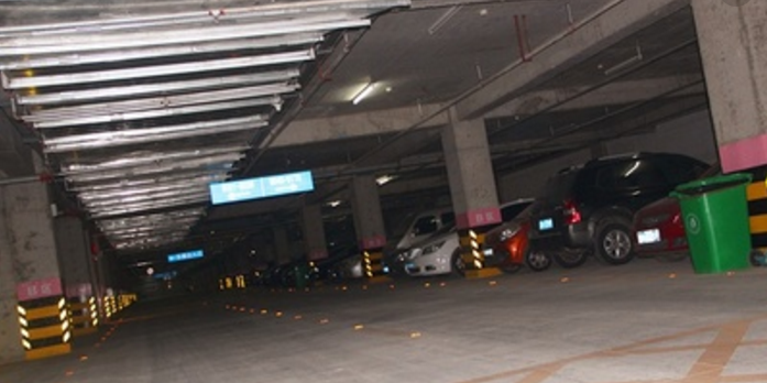 嘉峪關停車場護角反光漆