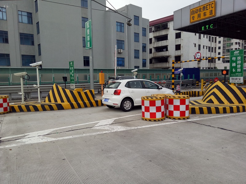 固原高速路收費站反光漆