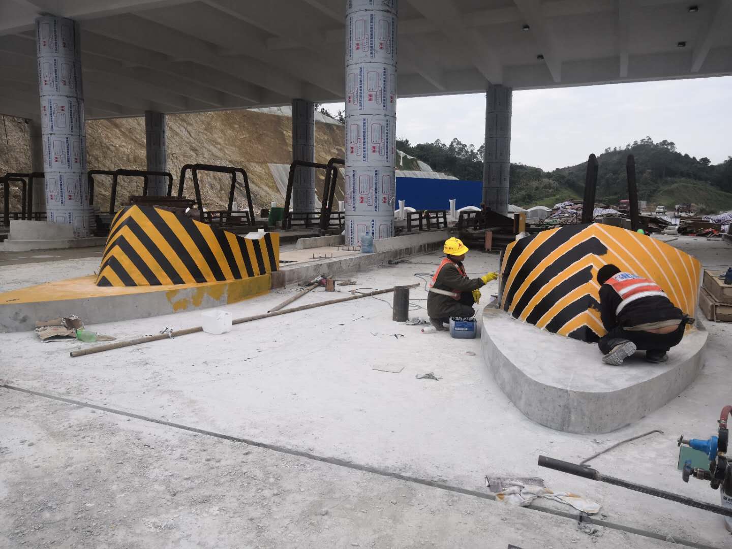 公路防護反光漆噴涂都有哪些注意事項？