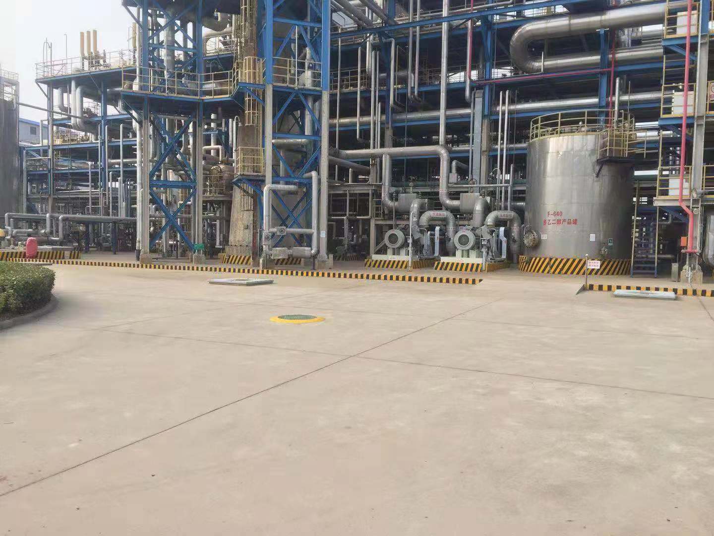 收費亭反光漆中的反光微珠有什么性能？