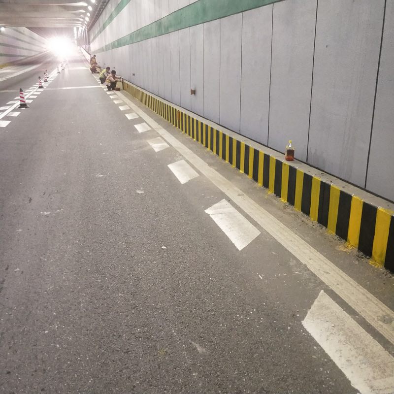 公路隧道反光漆沉淀結塊的具體原因有哪些？