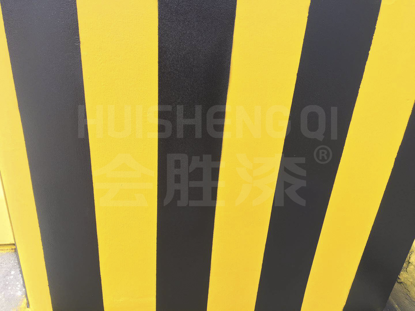 交通設施為什么要涂刷反光漆？