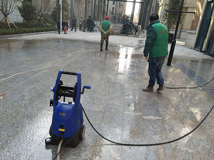 地坪漆產(chǎn)生氣味怎么辦？