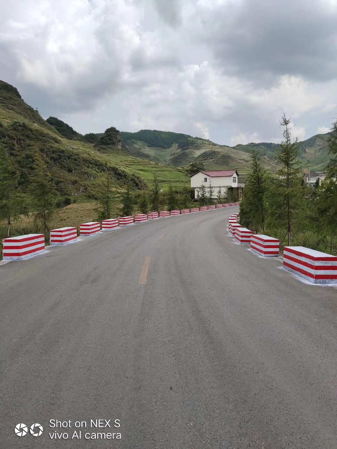 道路防撞反光漆