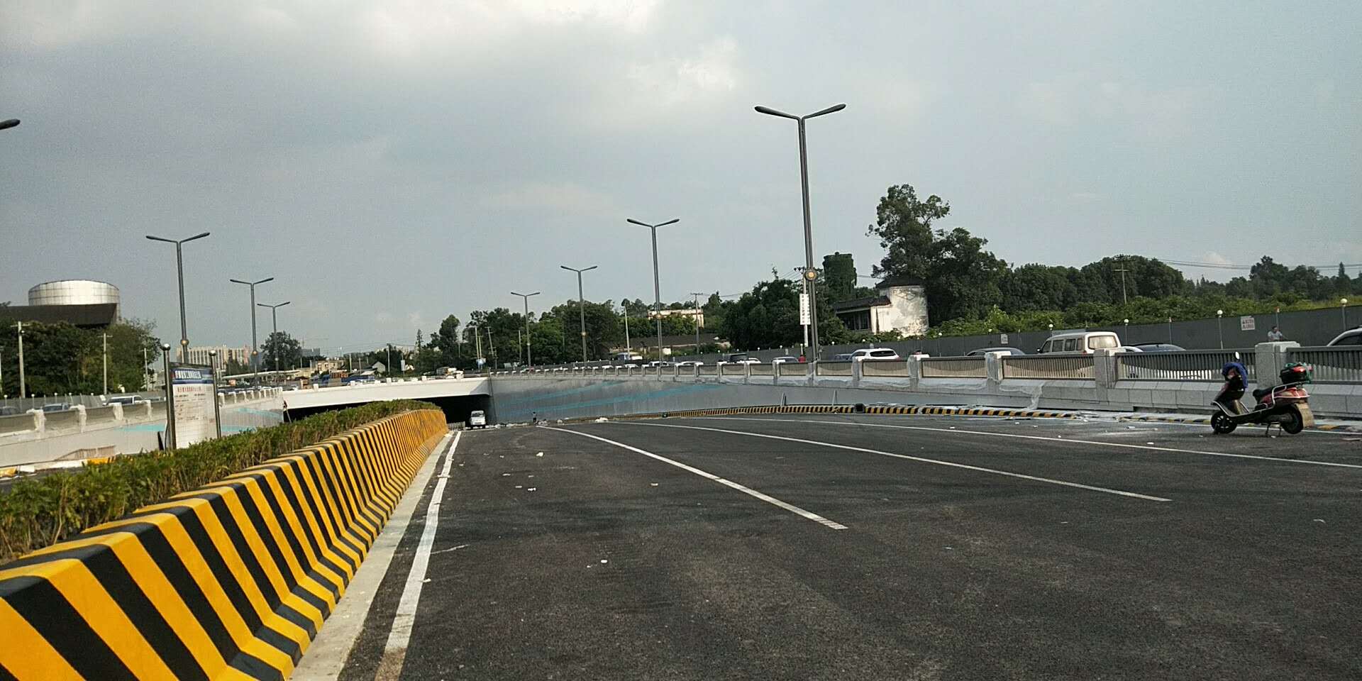 道路防護(hù)反光漆